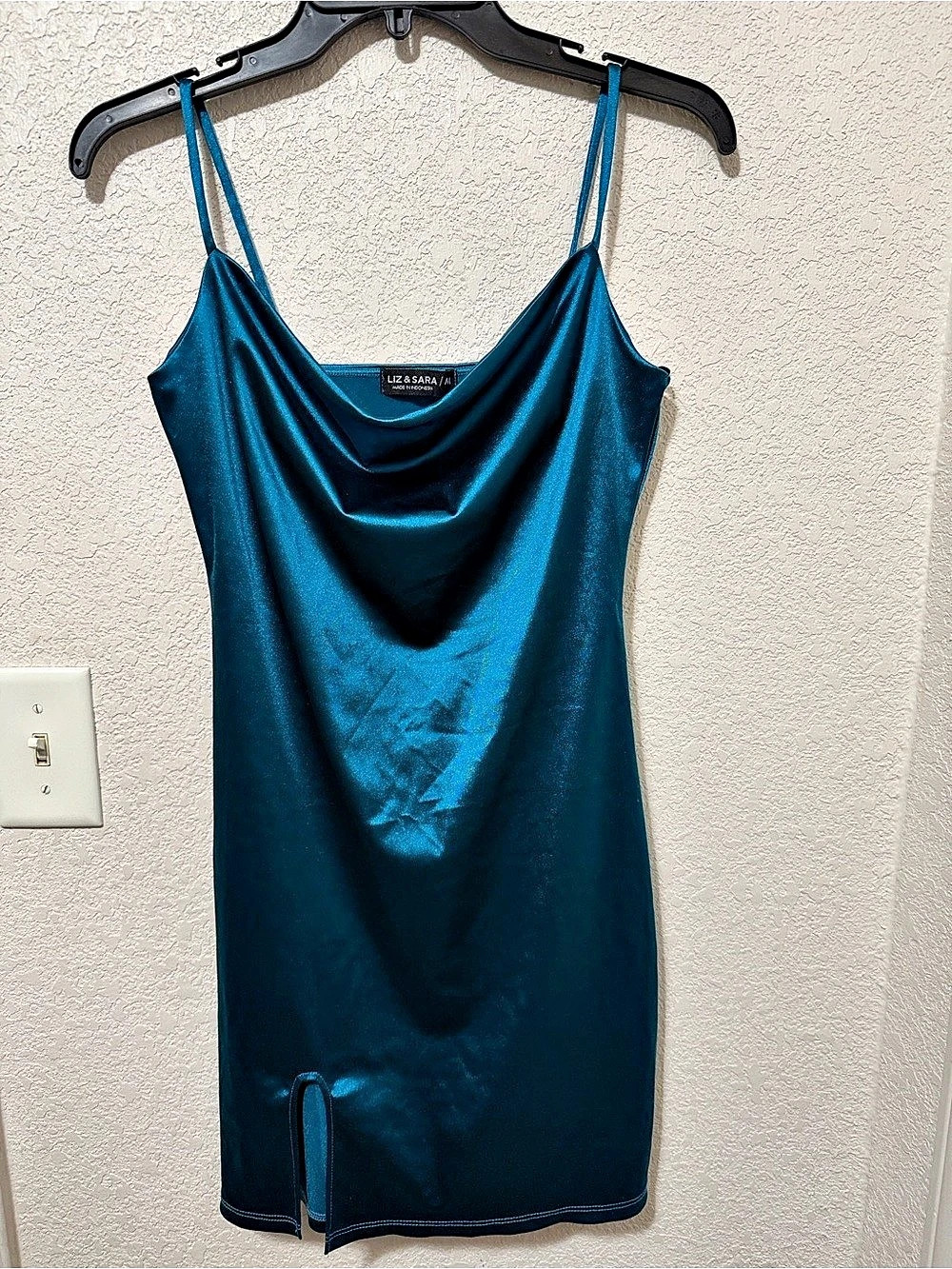 Liz & Sara Satin Cowl Neck Mini Dress in Blue Size Medium Like New